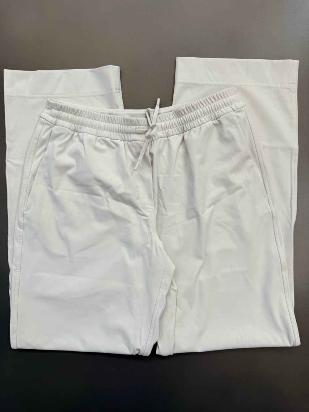 Lululemon Cream Drawstring Jogger Pants - Size Medium